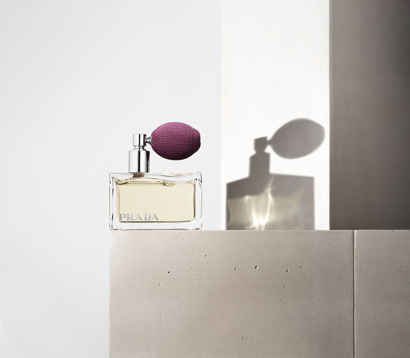 Prada，AMBER，Perfume bottle，