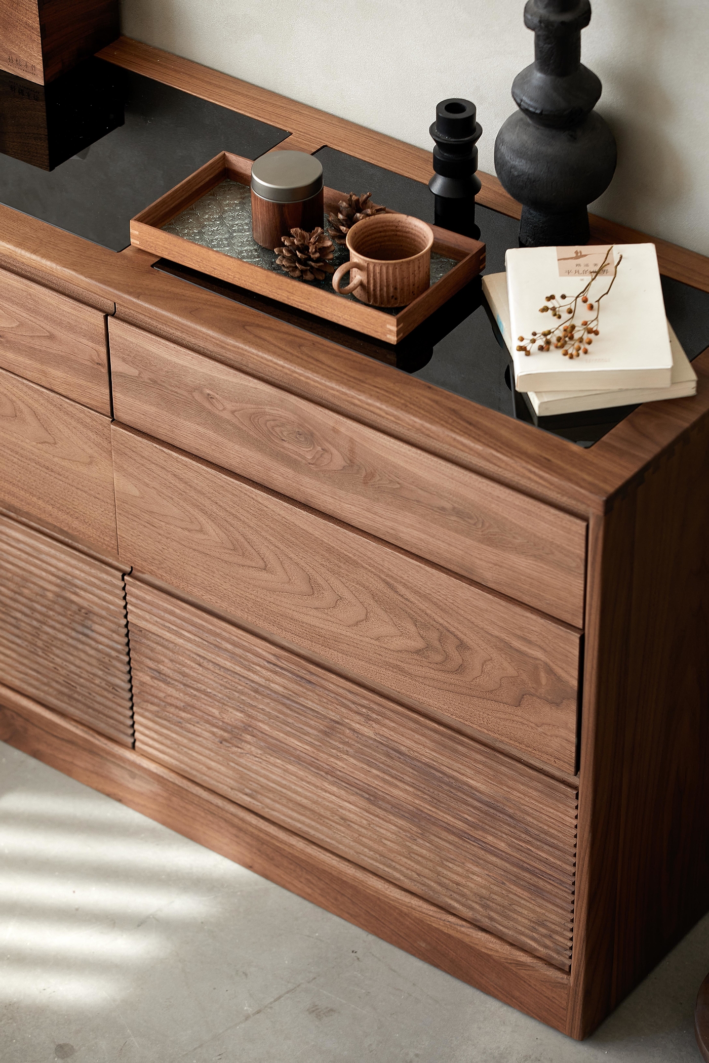 furniture design ，North American black walnut，Bucket cabinet，Solid wood furniture，dresser，Bedroom decoration，