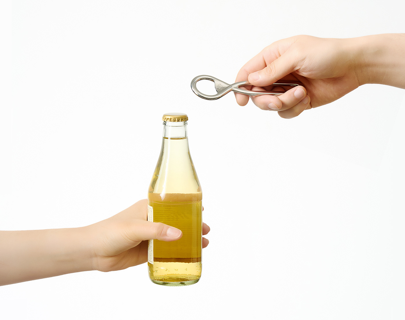 Bottle opener，kitchenware，industrial design，