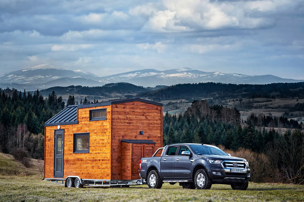 Sweden，ThermoWood，Wooden house，attic，portability，