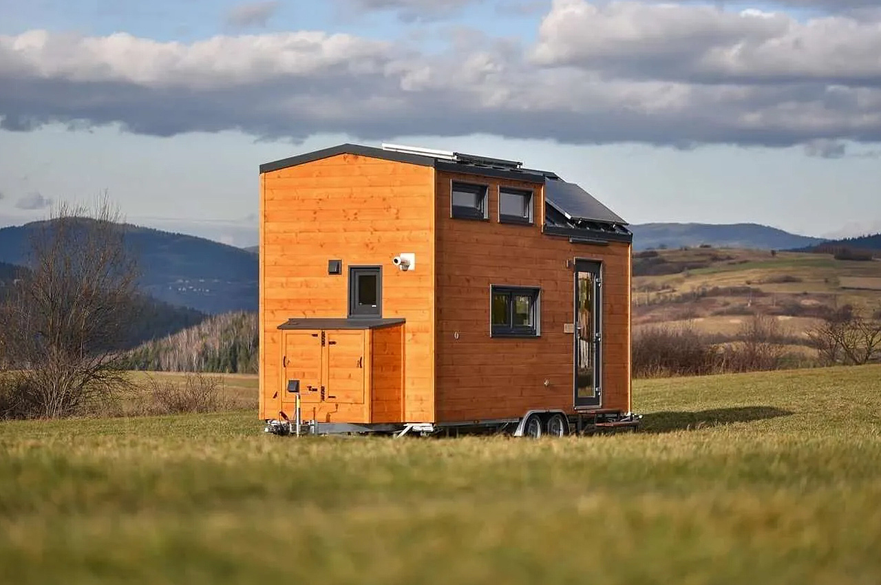 Sweden，ThermoWood，Wooden house，attic，portability，
