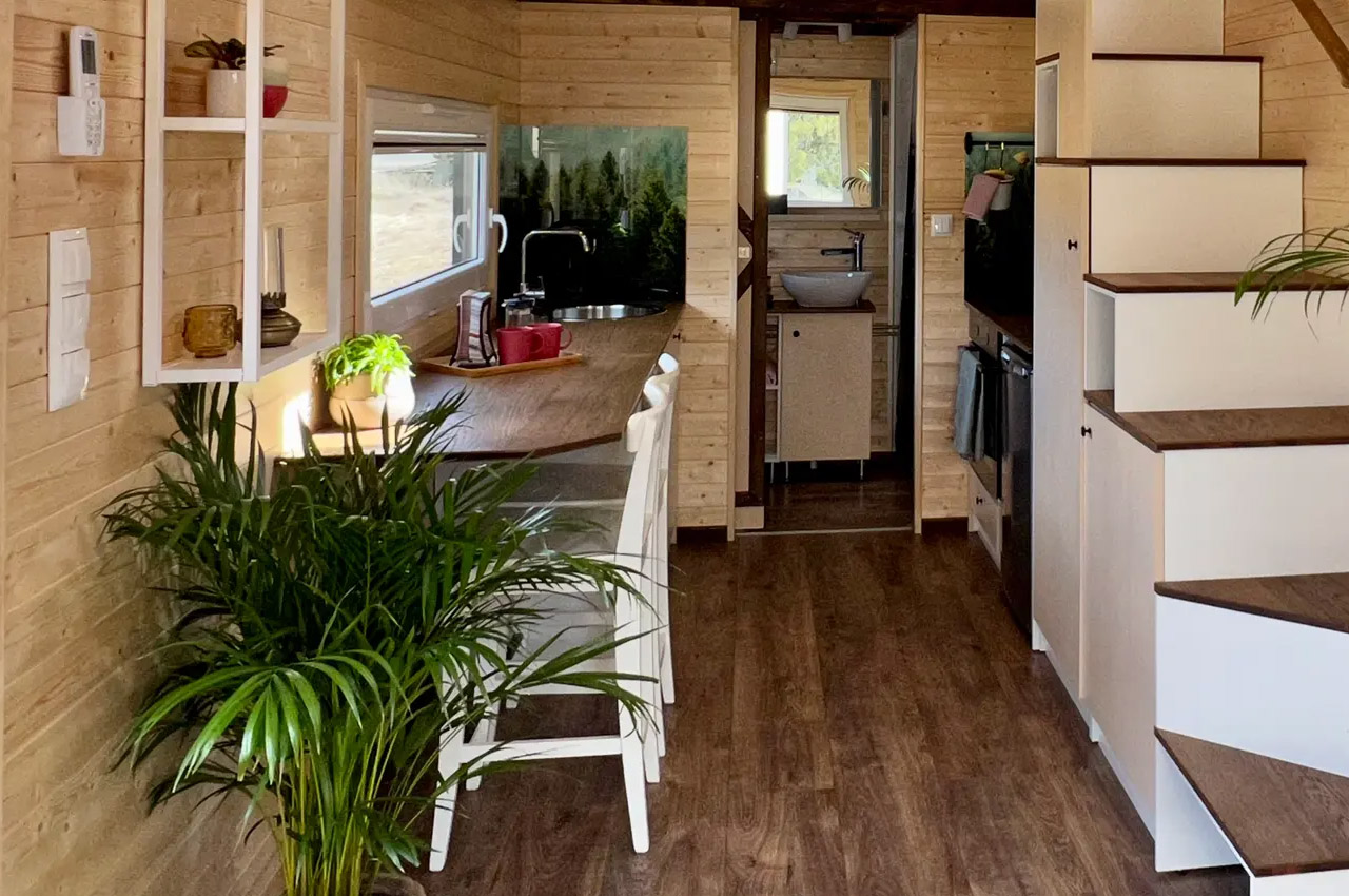 Sweden，ThermoWood，Wooden house，attic，portability，