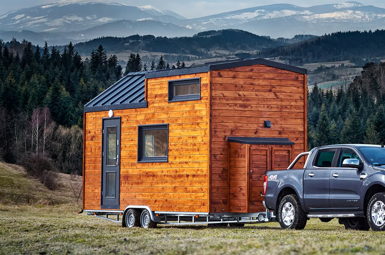 Sweden，ThermoWood，Wooden house，attic，portability，