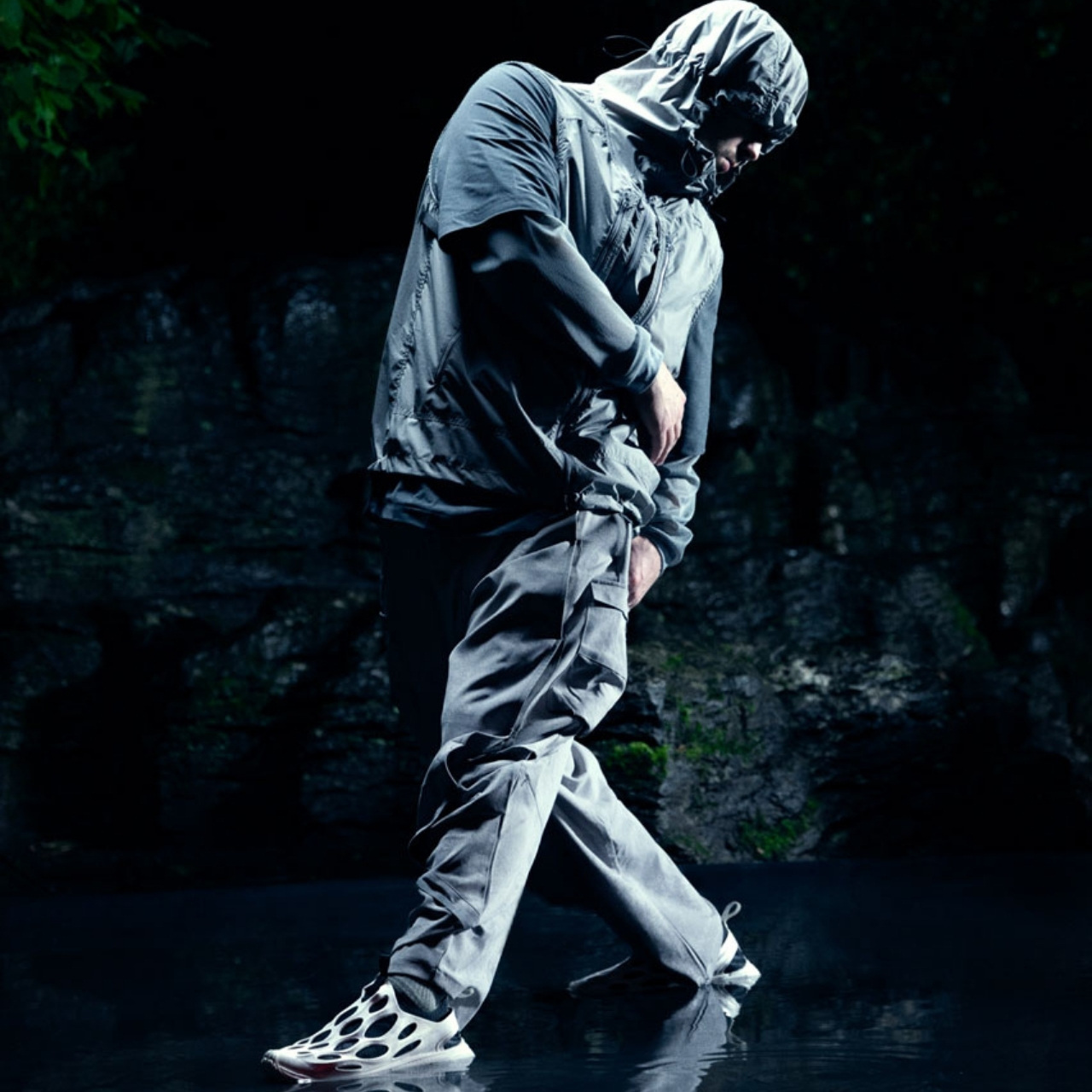 sneakers，EVA foam，Ergonomics，