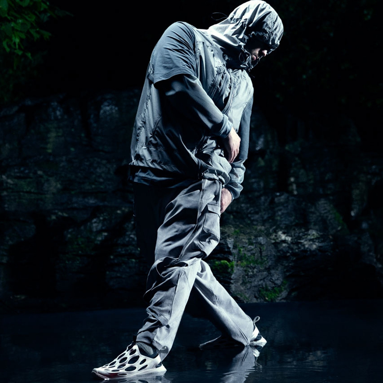 sneakers，EVA foam，Ergonomics，