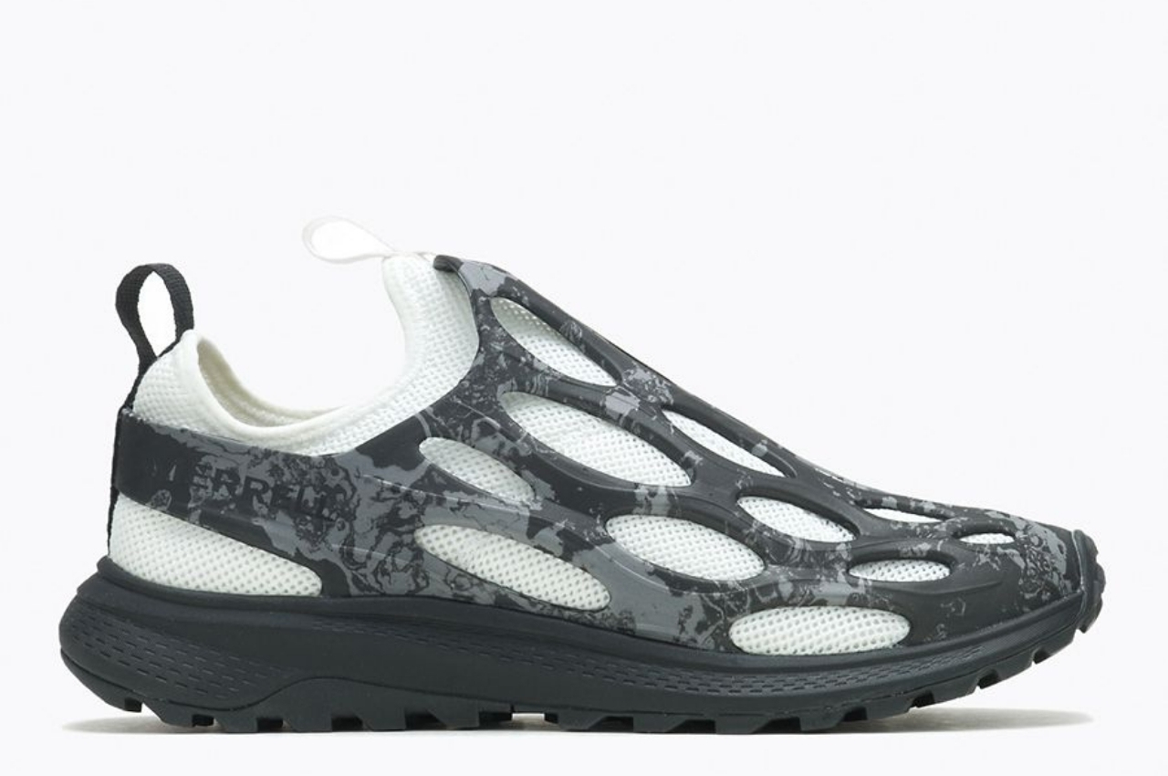 sneakers，EVA foam，Ergonomics，