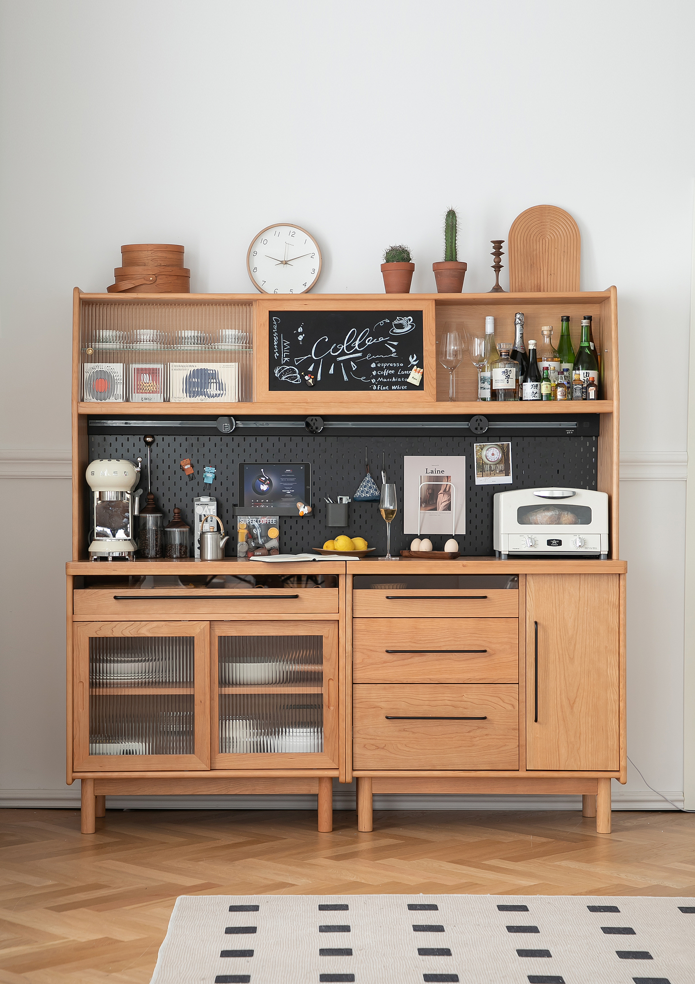 furniture design ，product design，industrial design，Sideboard，Solid wood sideboard，Restaurant furniture，Storage cabinet，Interior design，