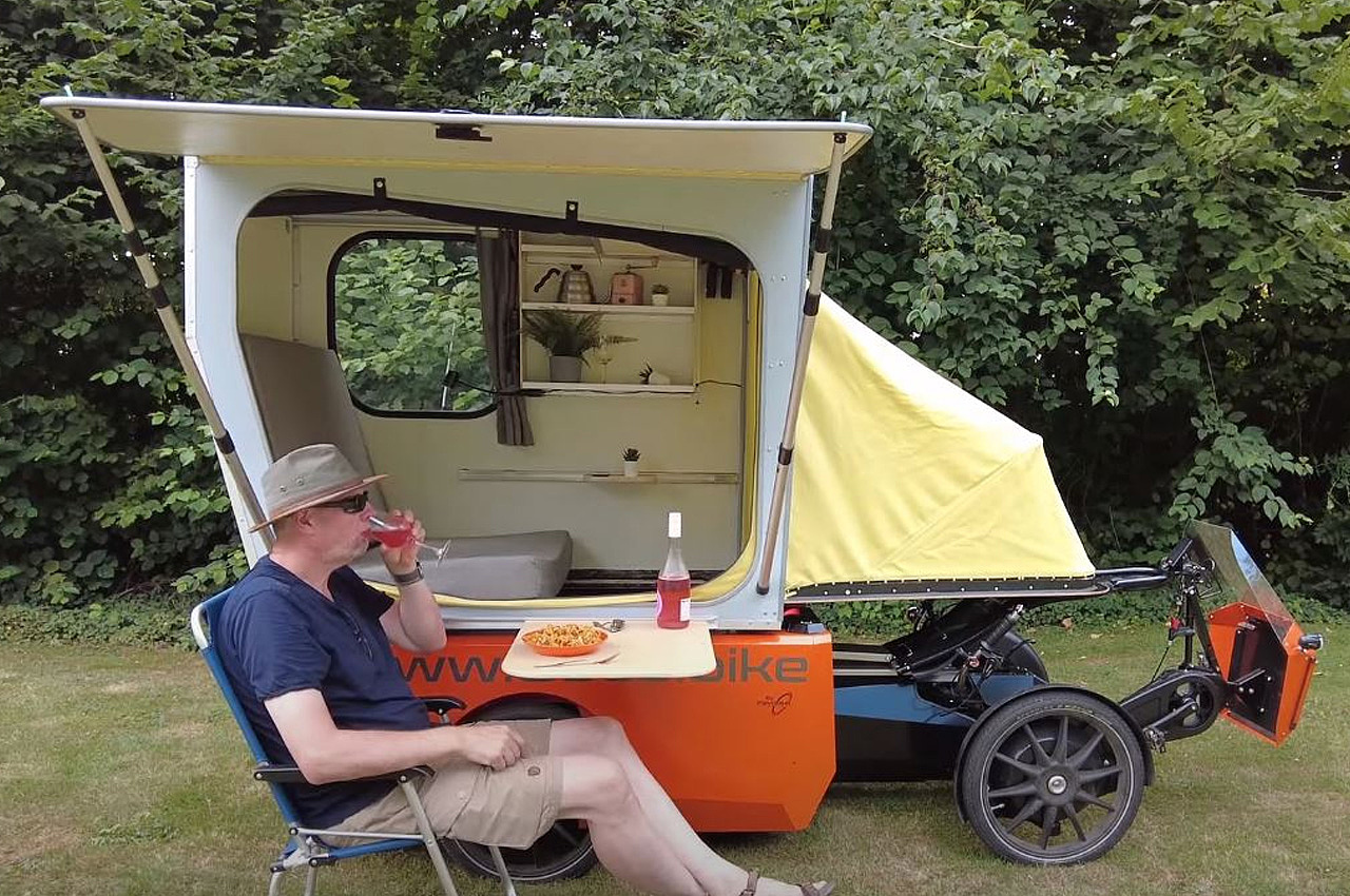 Camping Trailer，