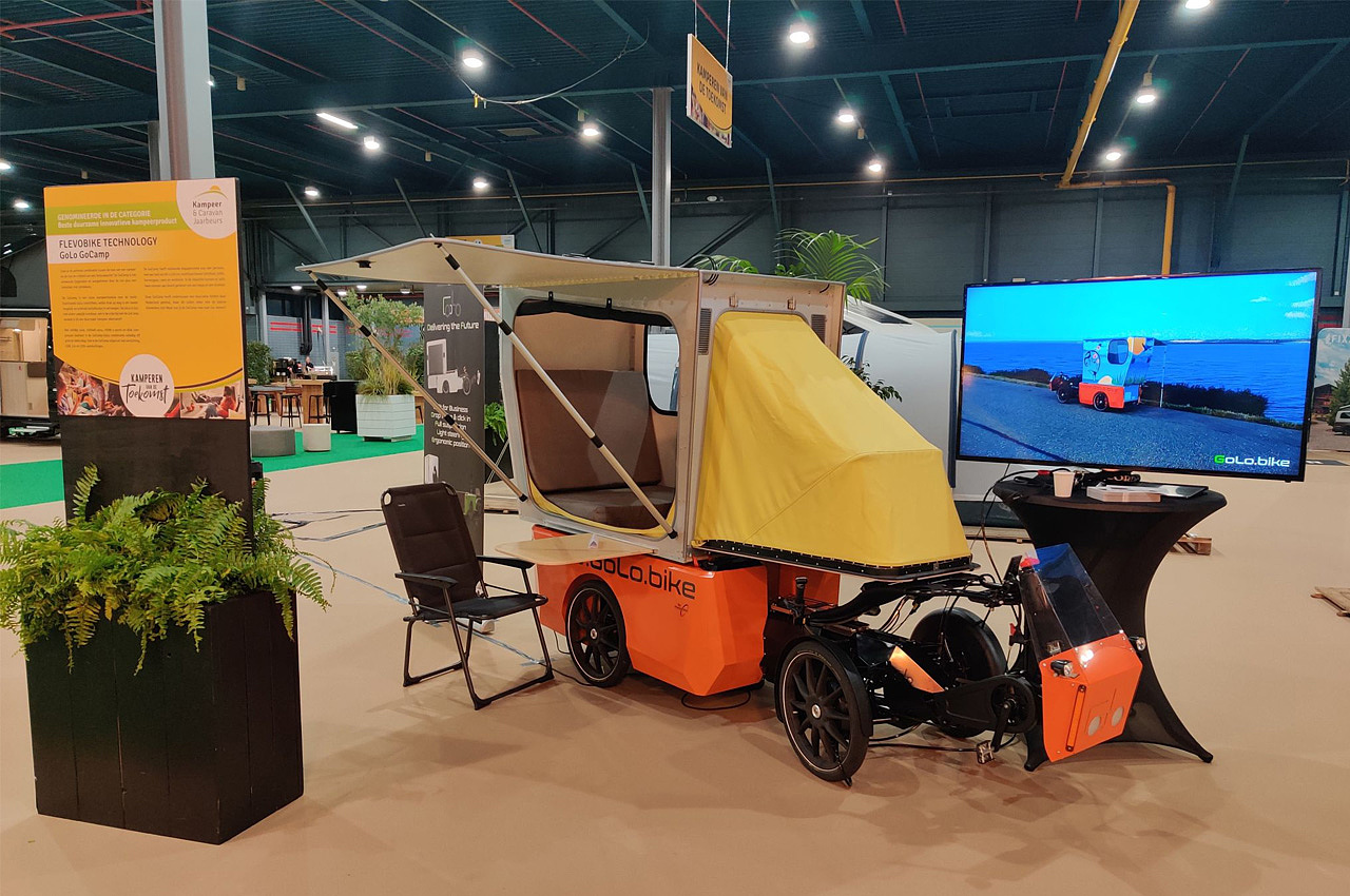 Camping Trailer，