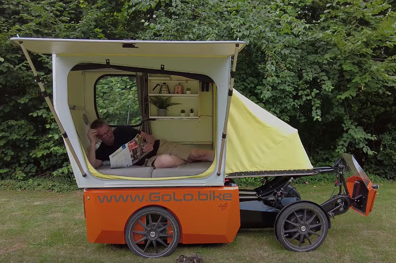 Camping Trailer，