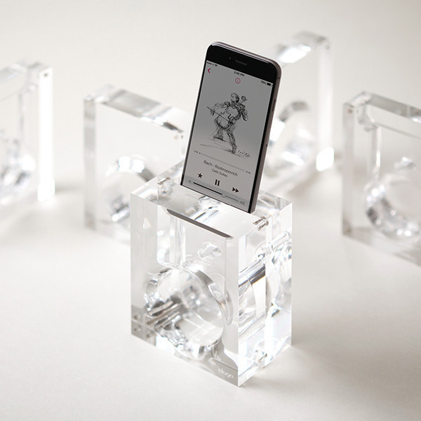 mobile phone，Bracket，charge，transparent，Glass，