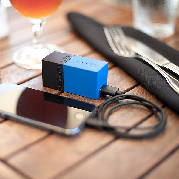 portable battery，Plug，portable source，mobile phone，