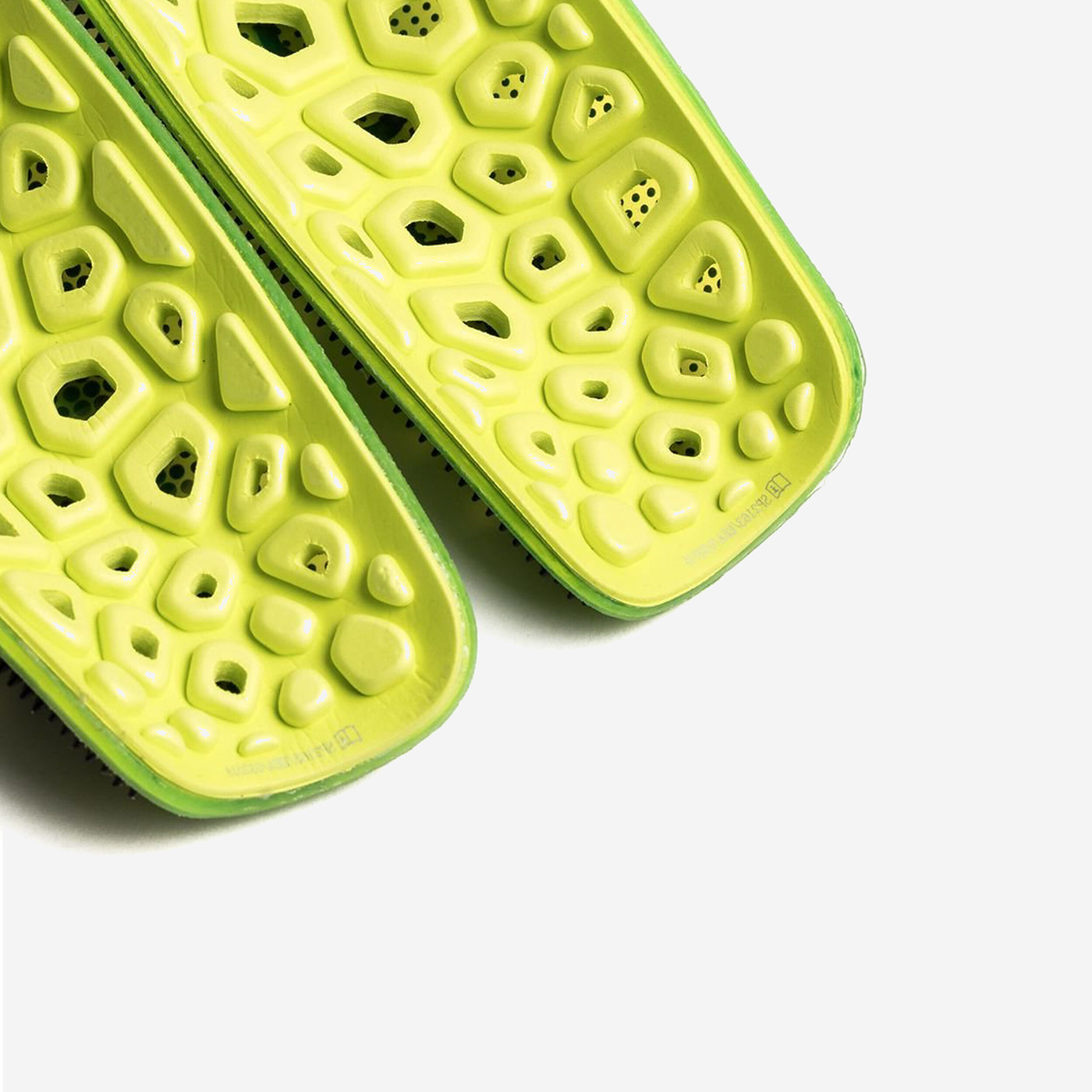 Leg protector，product design，Appearance design，Nike，