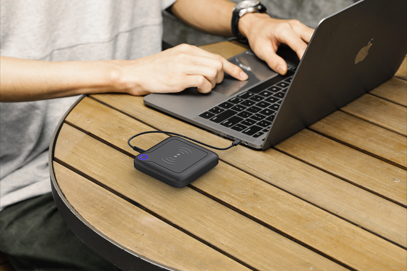 portable battery，