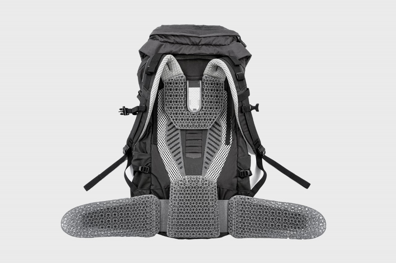 knapsack，hike，Red dot concept，Adidas，3D printing，product design，