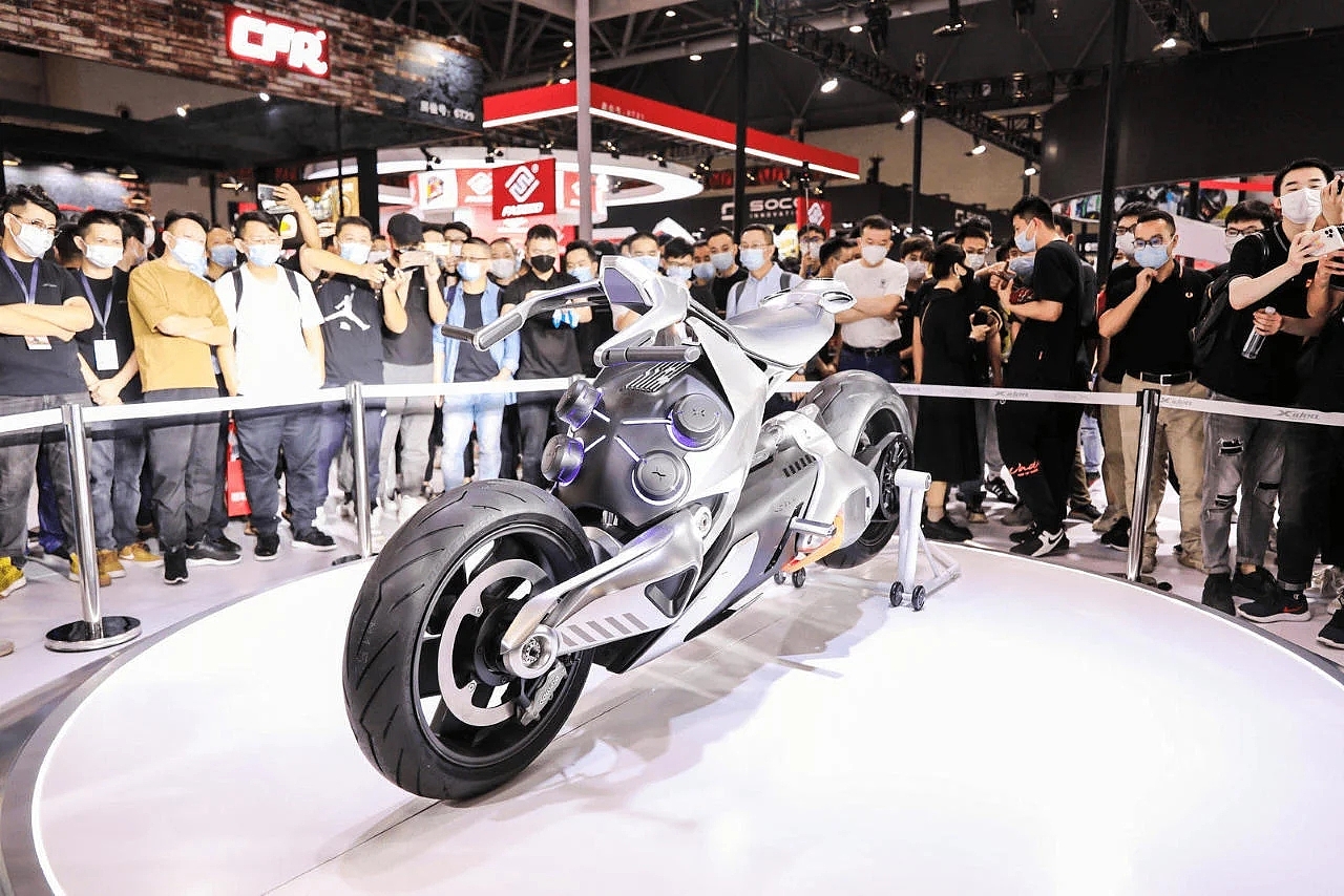 motorcycle，concept，Holographic display，industrial design，