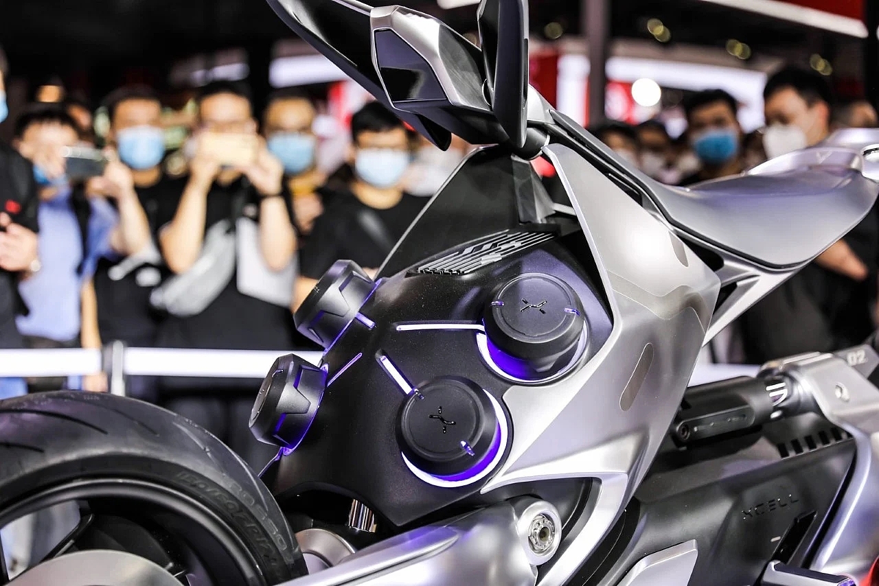 motorcycle，concept，Holographic display，industrial design，