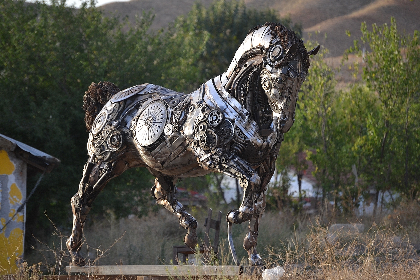environment protection，Sculpture，waste，Metallic materials，