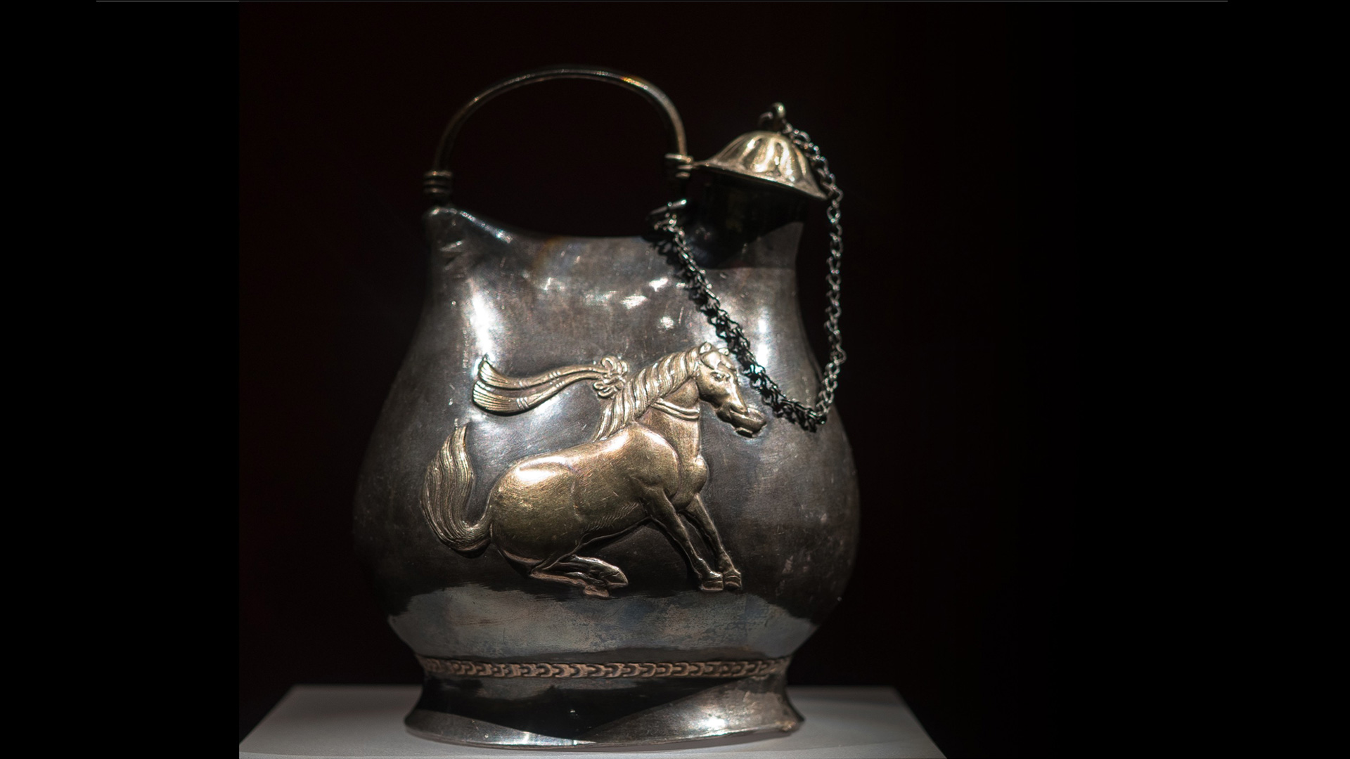 Gu Yi design，Red wine packaging design，Packaging Design of Red Wine Gift Box，Red wine label design，