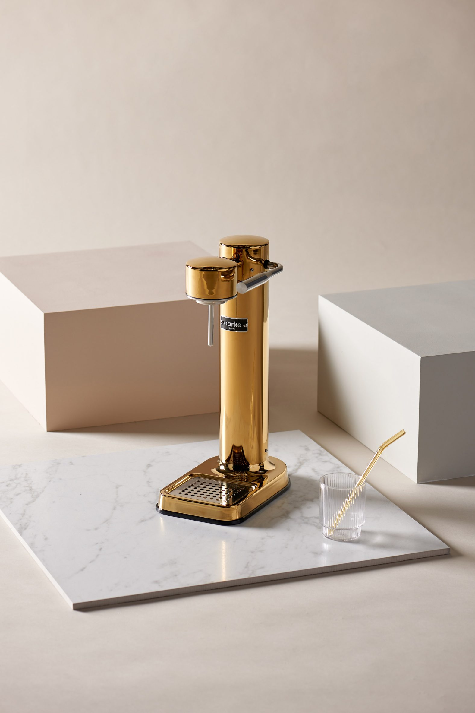 product design，Appearance design，delicate，Soda water maker，Simplicity，Carbonator 3，