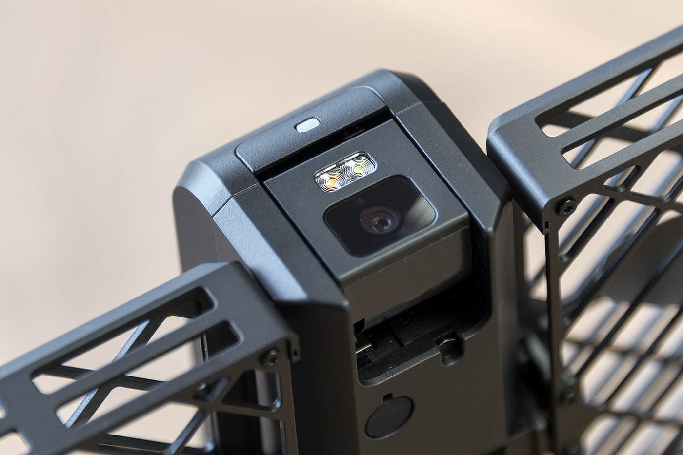 2017 red dot，Unmanned camera，hover，