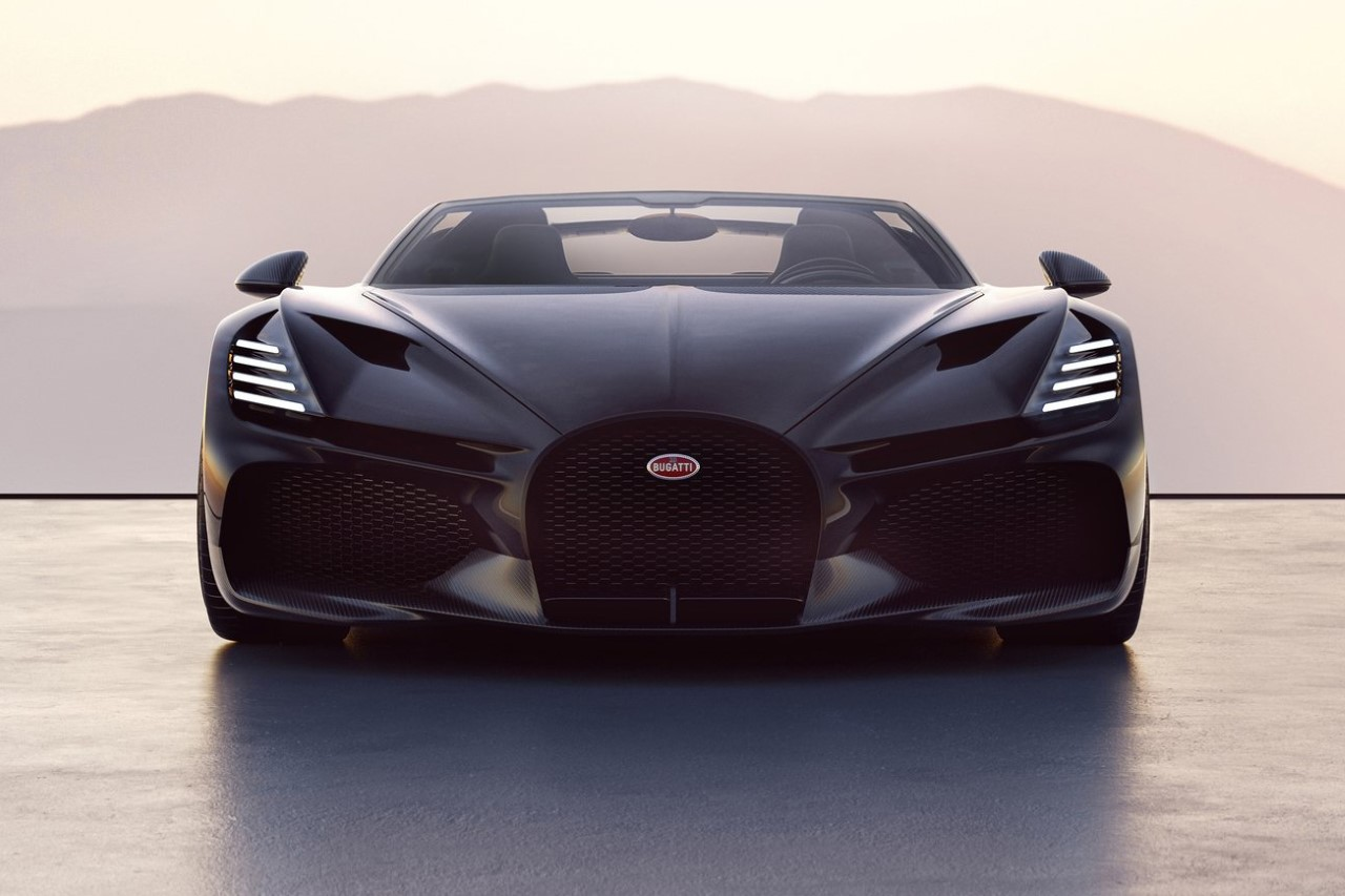 Roadster，Bugatti，Appearance design，W16 engine，