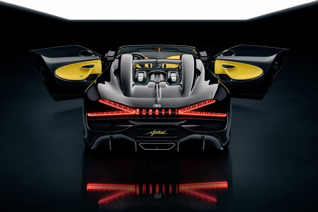 Roadster，Bugatti，Appearance design，W16 engine，