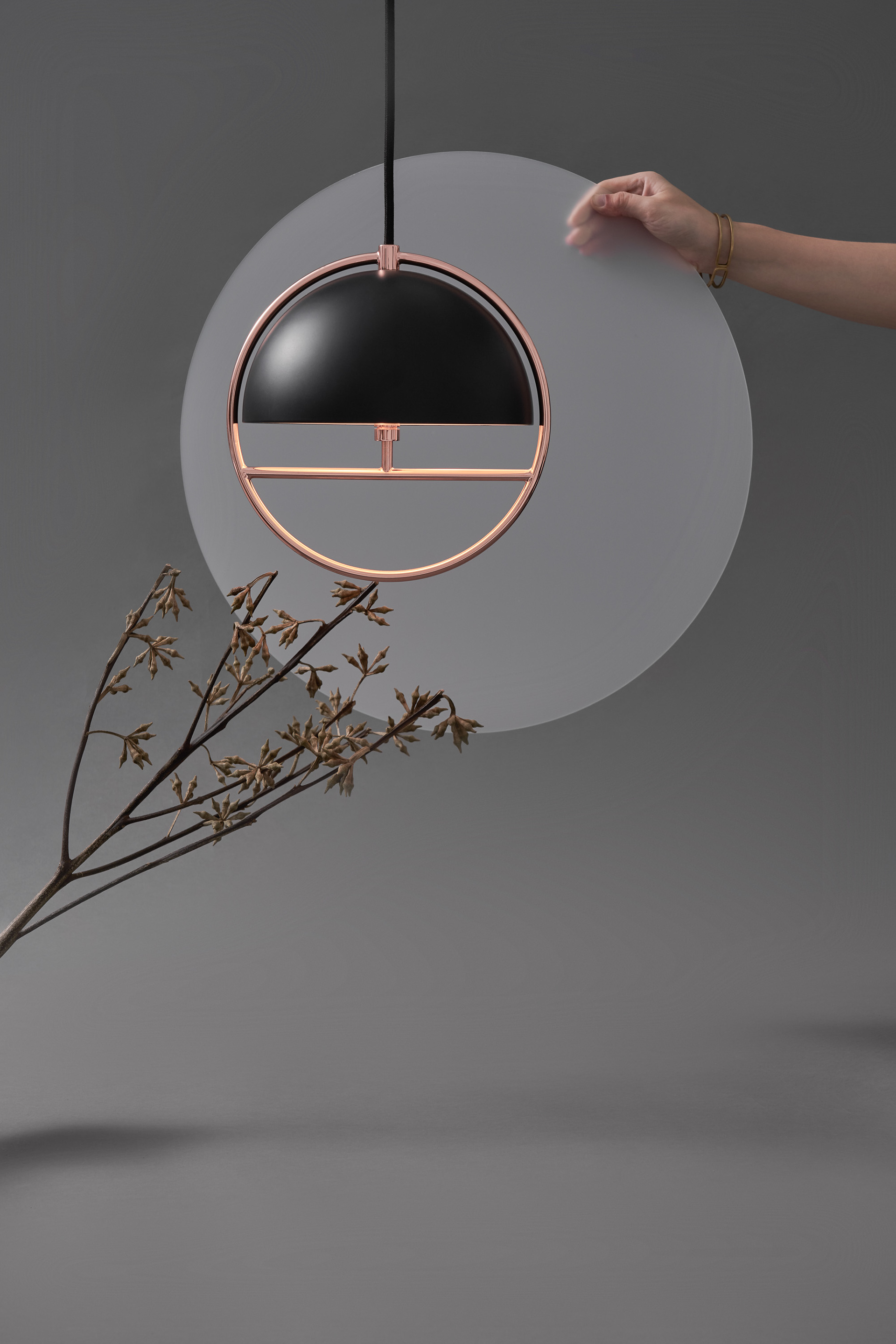 Huan-Rou Chang，HUAN，"Moon Gate"，lighting design ，product design，