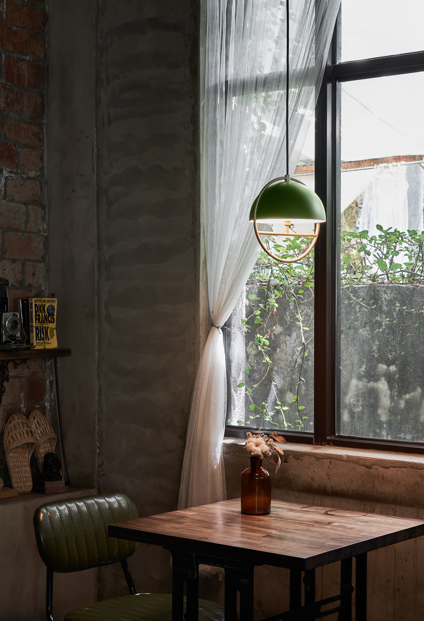 Huan-Rou Chang，HUAN，"Moon Gate"，lighting design ，product design，