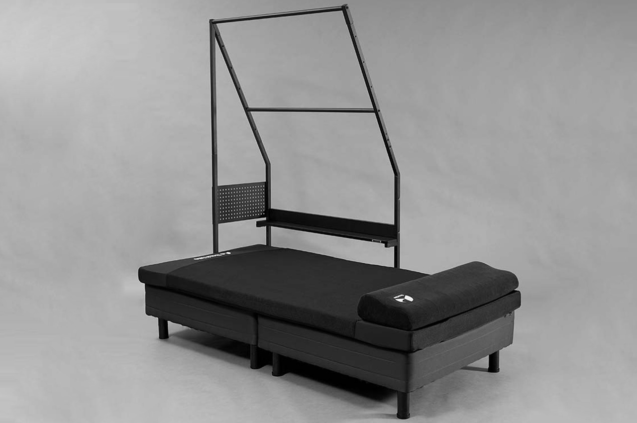 Bauhutte，Japanese clothes rack，product design，Open cabinet，