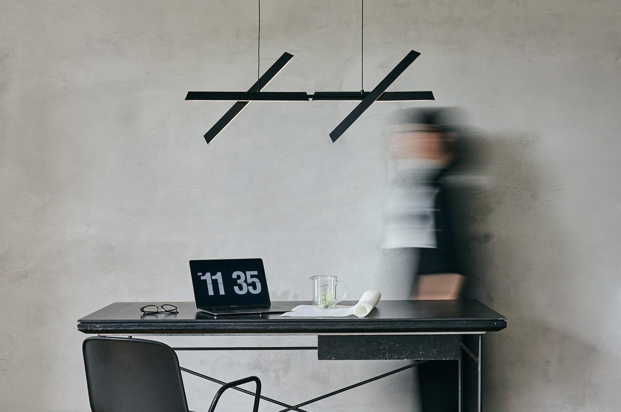 Huan-Rou Chang，a chandelier，product design，Aesthetic design，Configurable art decoration，KONNECT chandelier，Movable design，