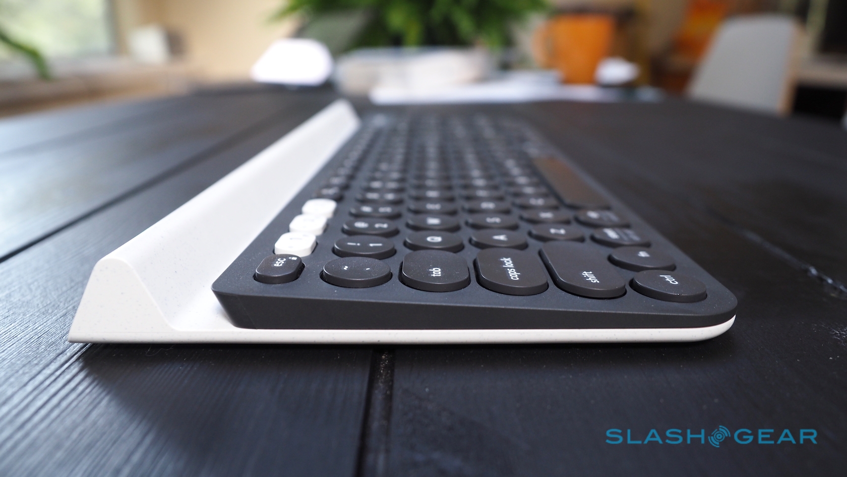 2017 red dot，Logitech k780，Bluetooth Keyboard，