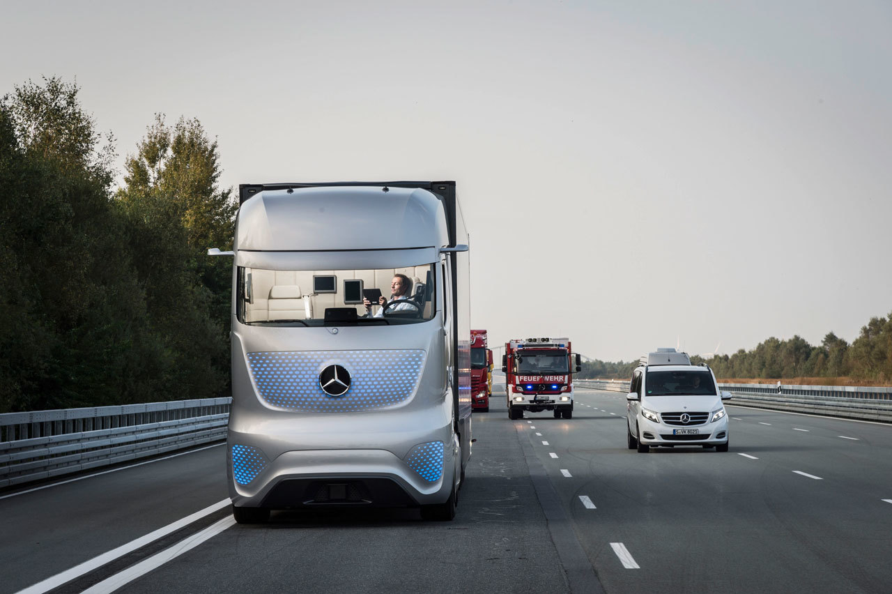 industrial design，vehicle，heavy industry，Mechanics，conceptual design，truck，Benz，