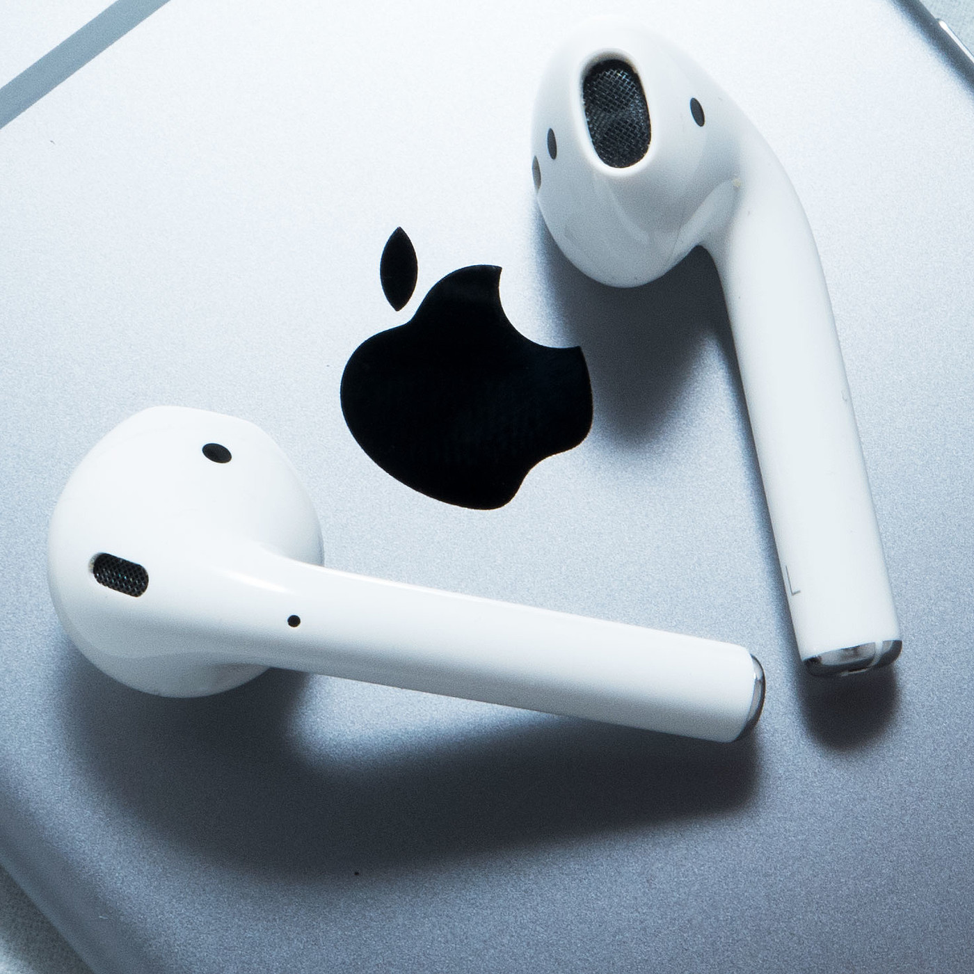 Wireless headset，Apple AirPods，2017 red dot，