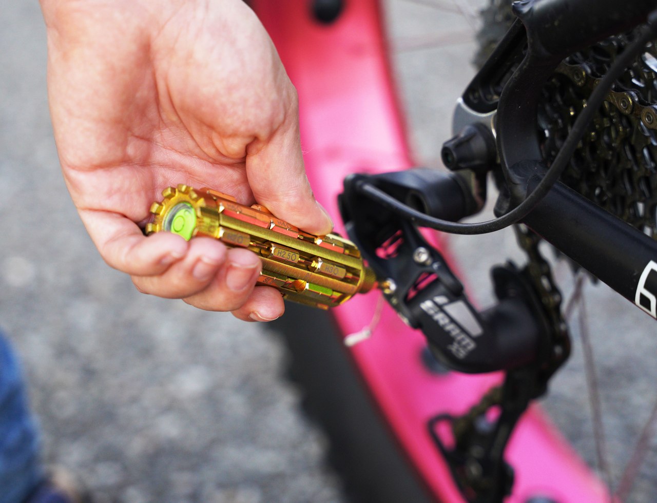 tool，Easy to carry，40 in 1，