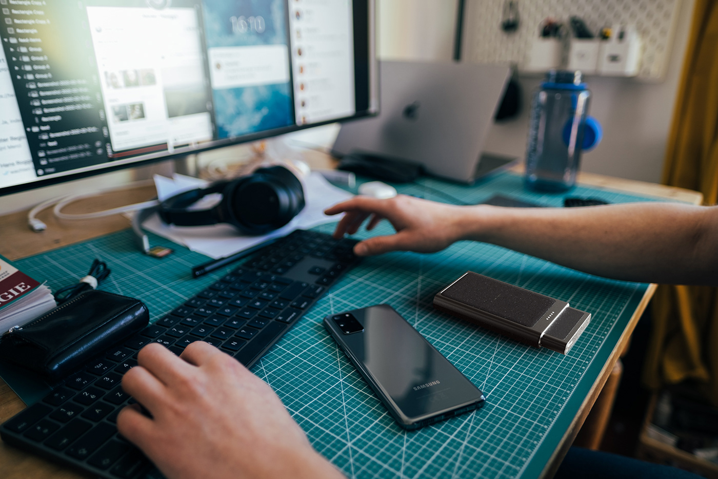 Last Resort，portable battery，Digital，electronic product，