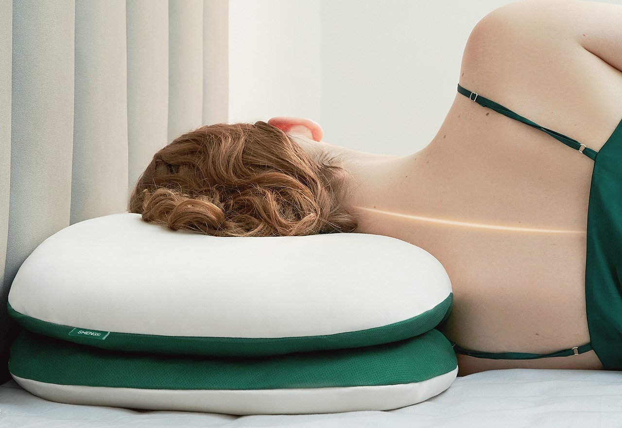 pillow，brace，down，Ergonomics，comfortable，