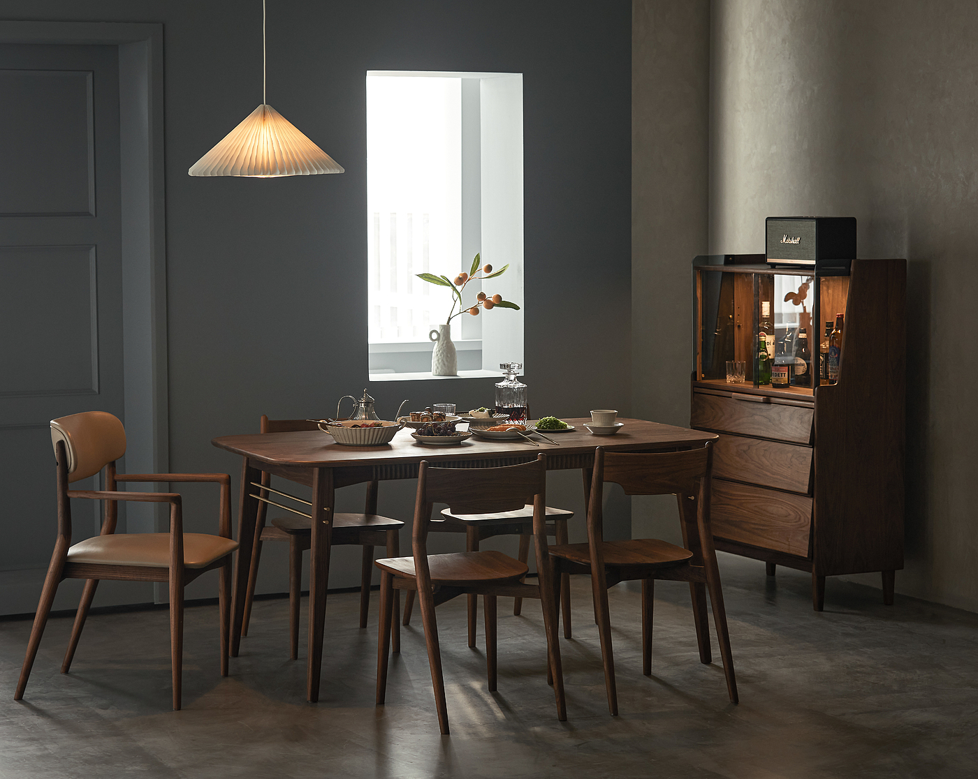 Black walnut furniture，Chair design，Solid wood furniture，