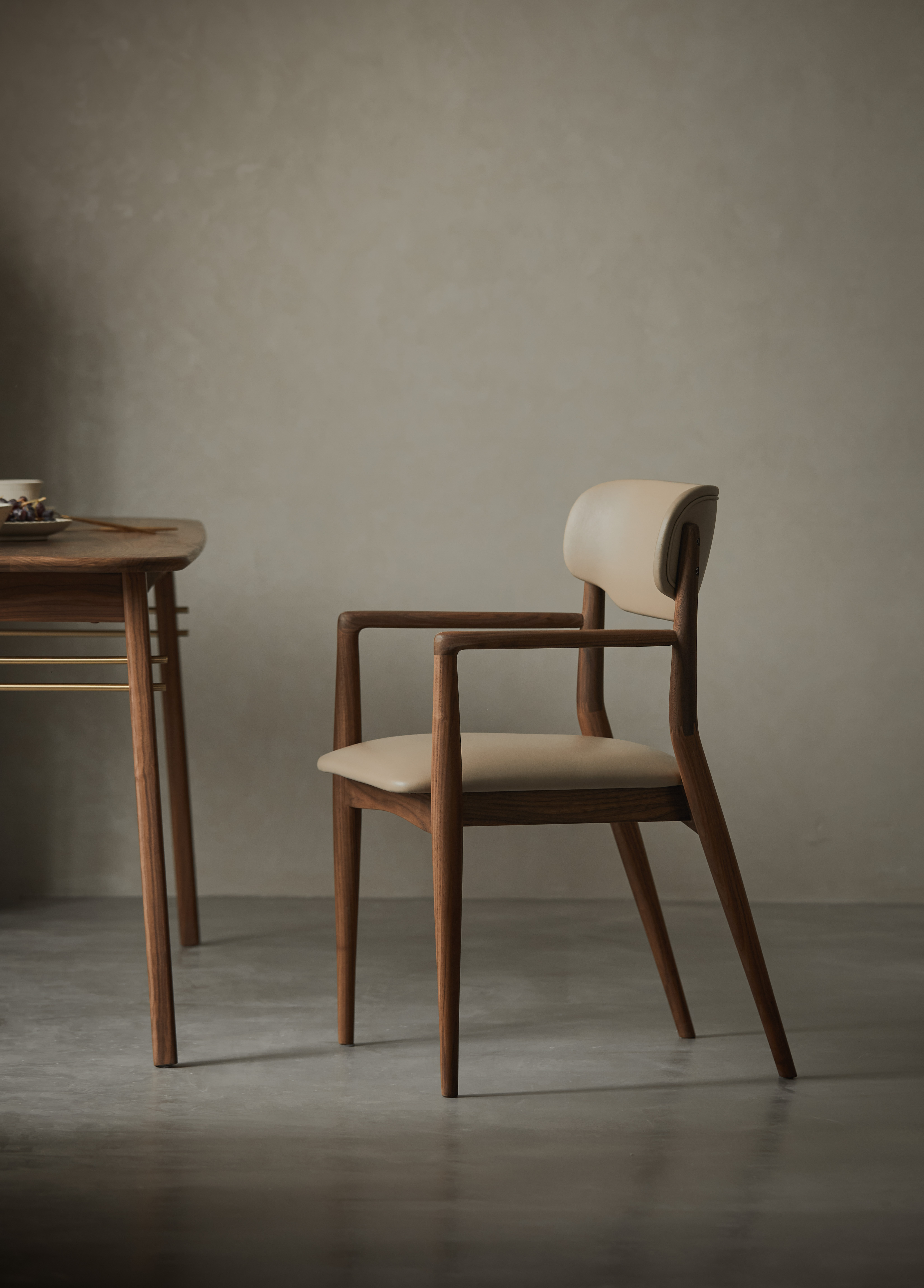 Black walnut furniture，Chair design，Solid wood furniture，