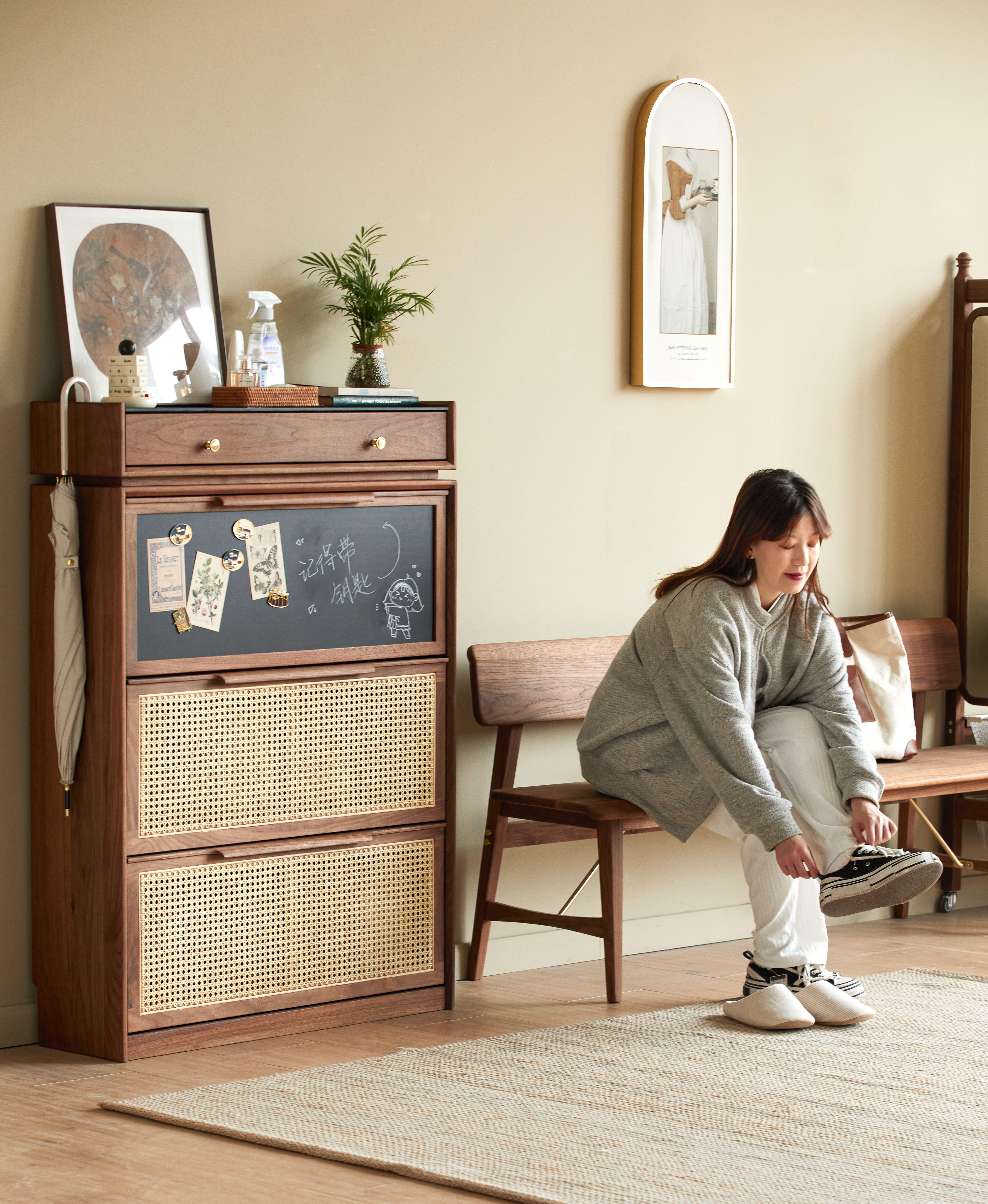 Shoe cabinet design，furniture design ，North American black walnut，Porch，