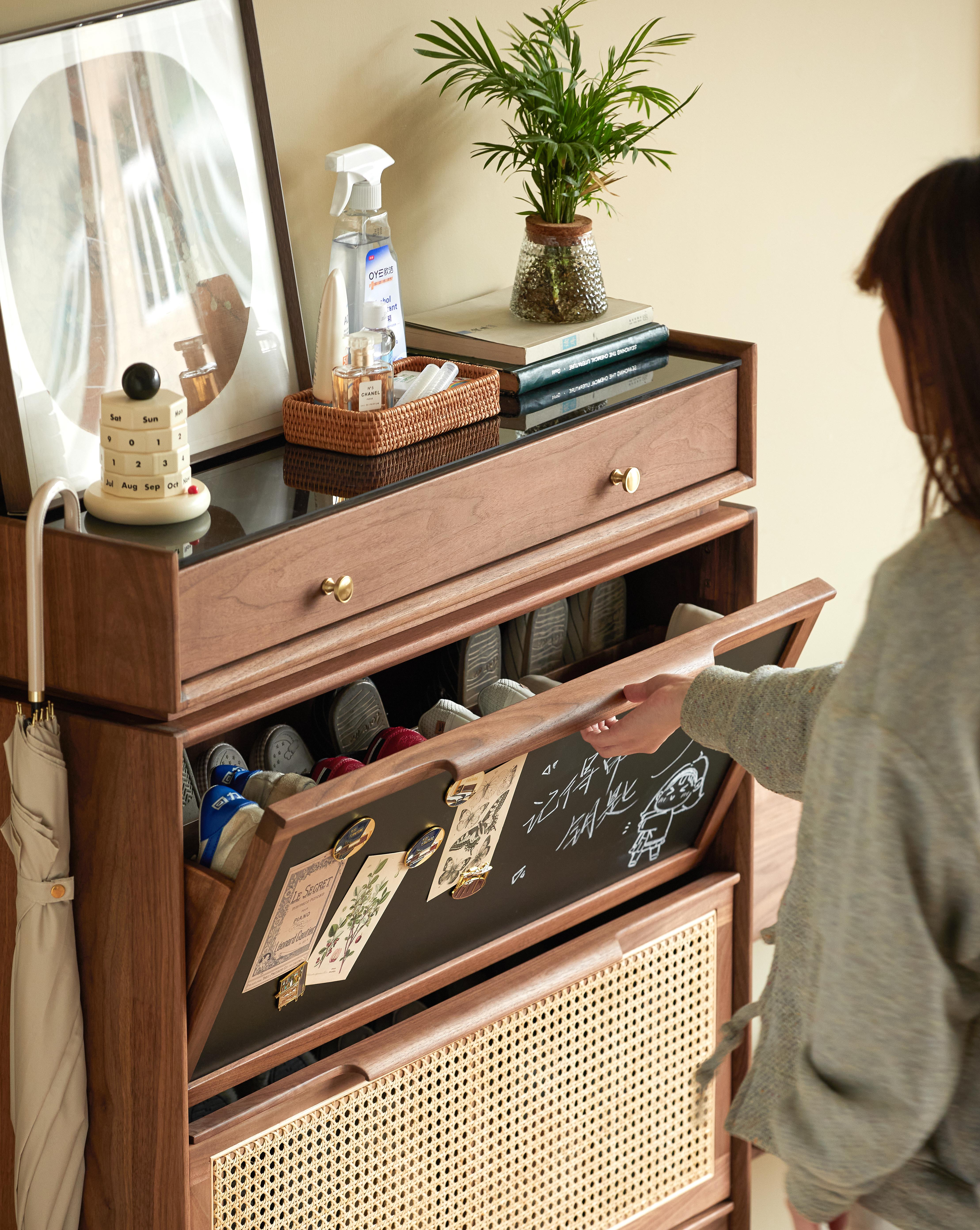 Shoe cabinet design，furniture design ，North American black walnut，Porch，