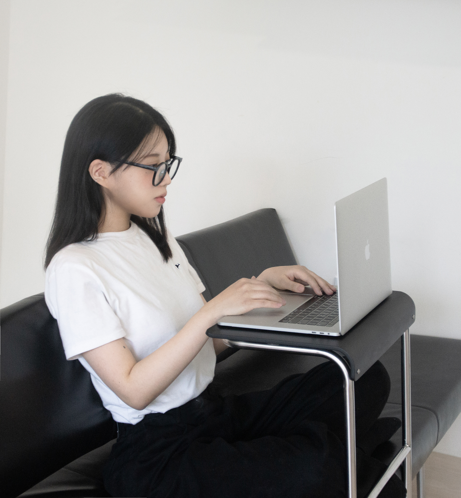 industrial design，product design，Exhibition design，Table，5°Table，