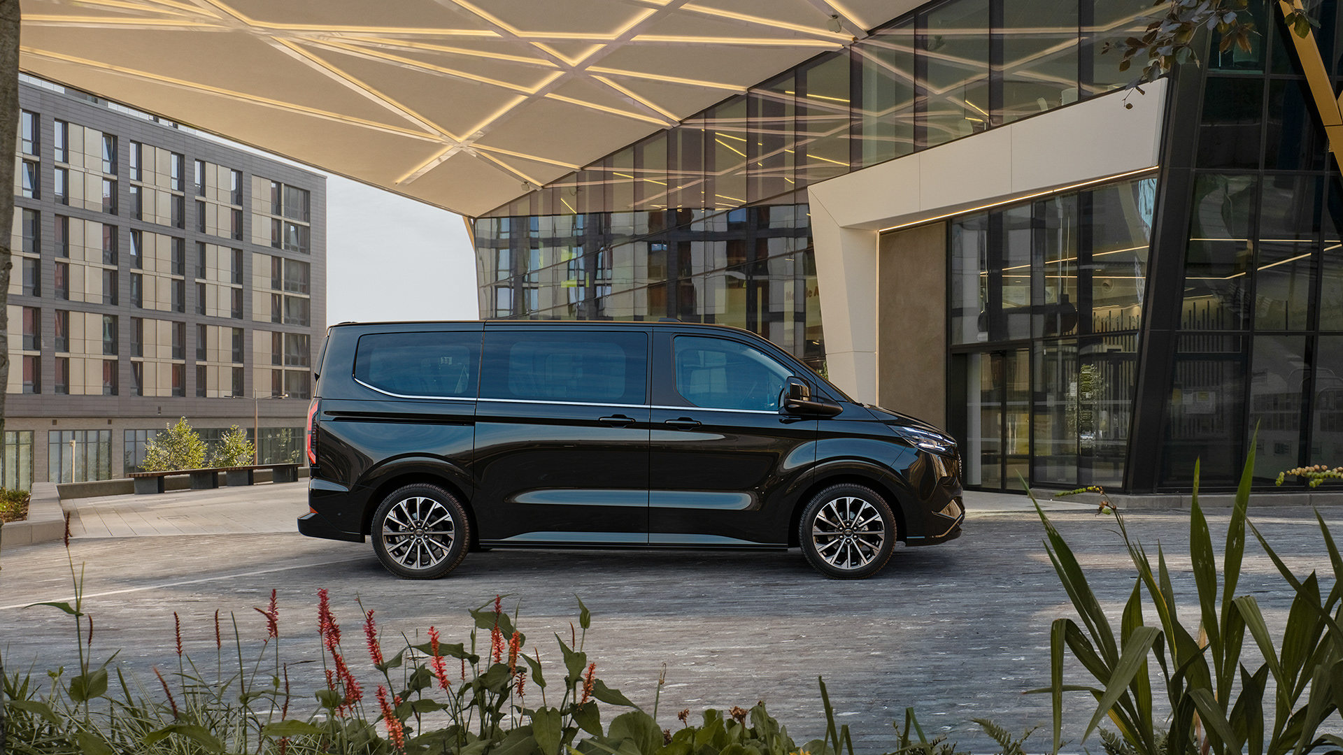 Forttunio，Appearance design，Business Purpose Vehicle，high-end，