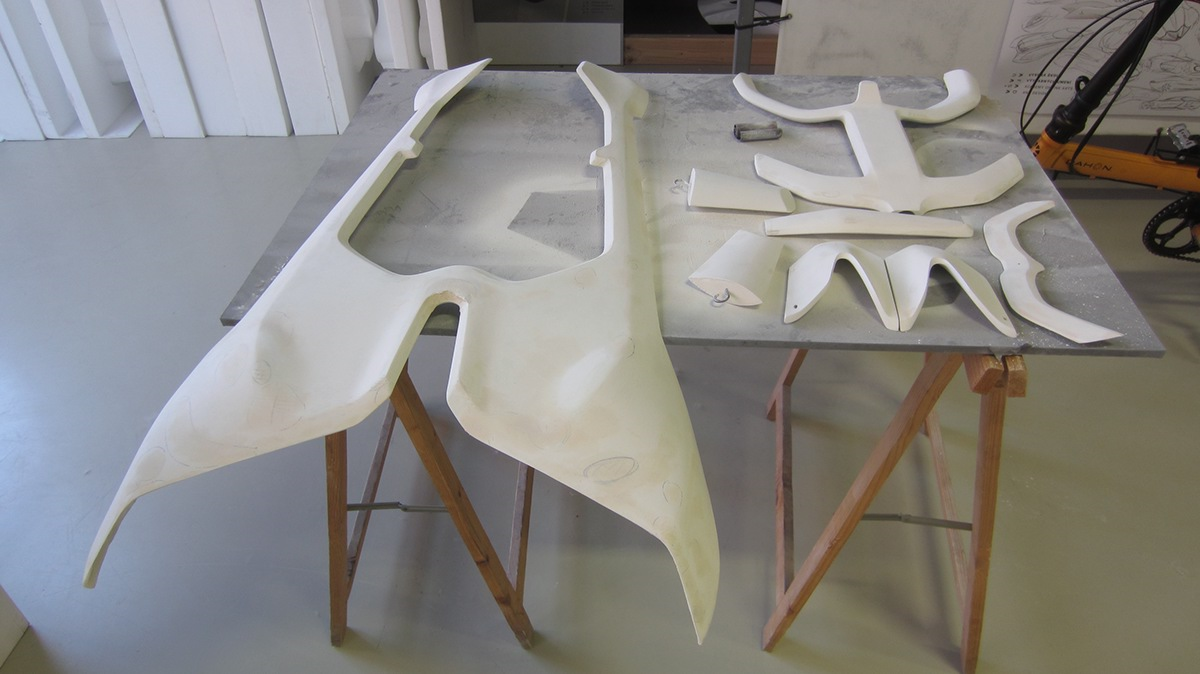 Benz，automobile，outdoors，motion，concept，