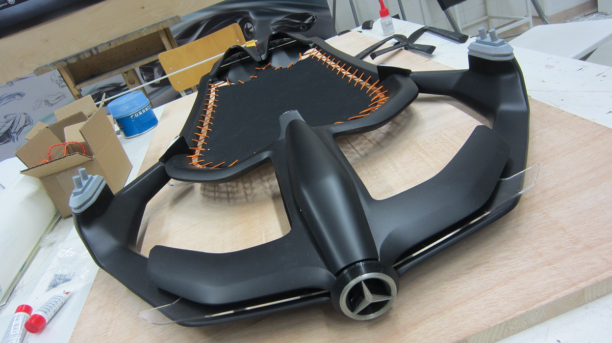 Benz，automobile，outdoors，motion，concept，