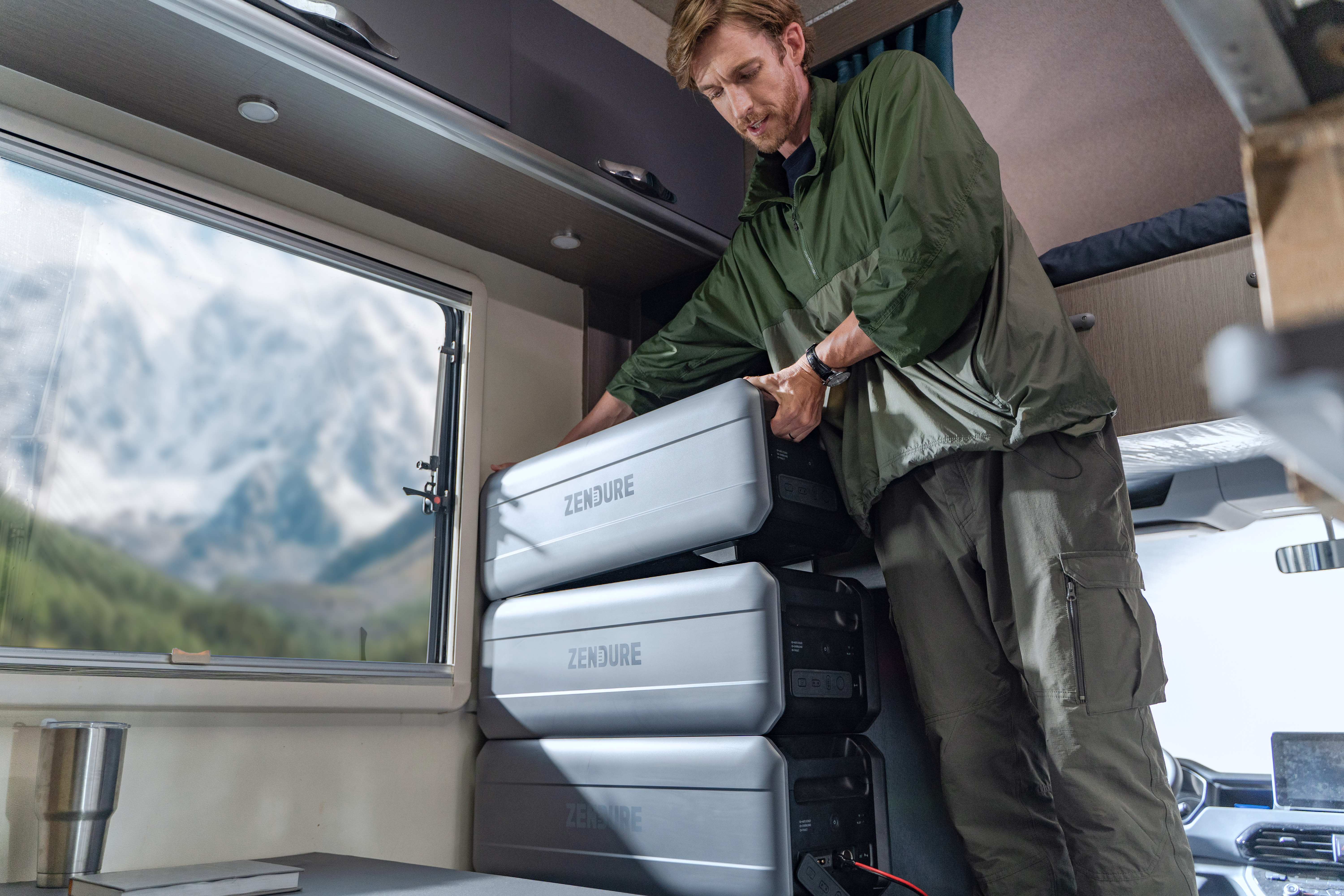 Energy storage，science and technology，superposition，Hidden tie rod，PI serialization design，Home storage，equipment，modularization，