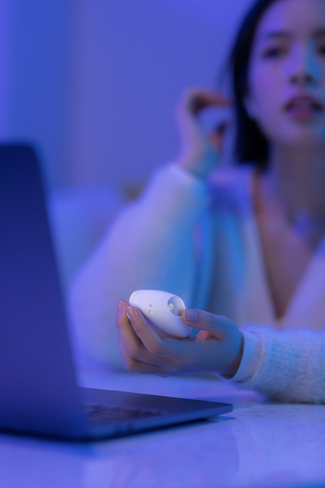 Doll，Bluetooth headset，headset，model，