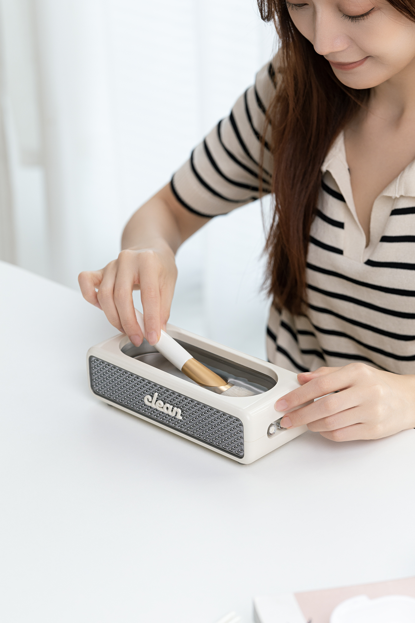 Ultrasonic cleaning machine，