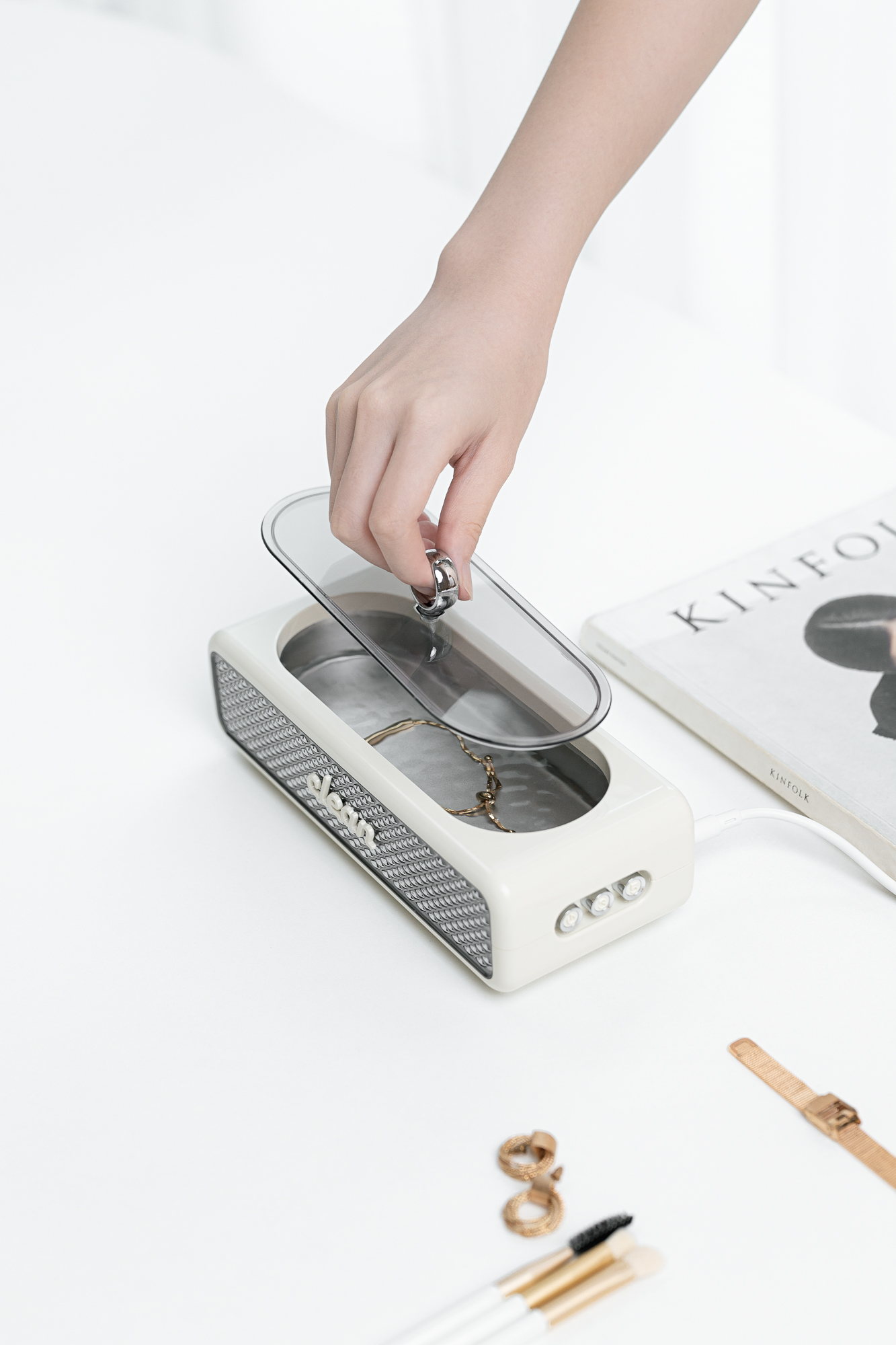 Ultrasonic cleaning machine，