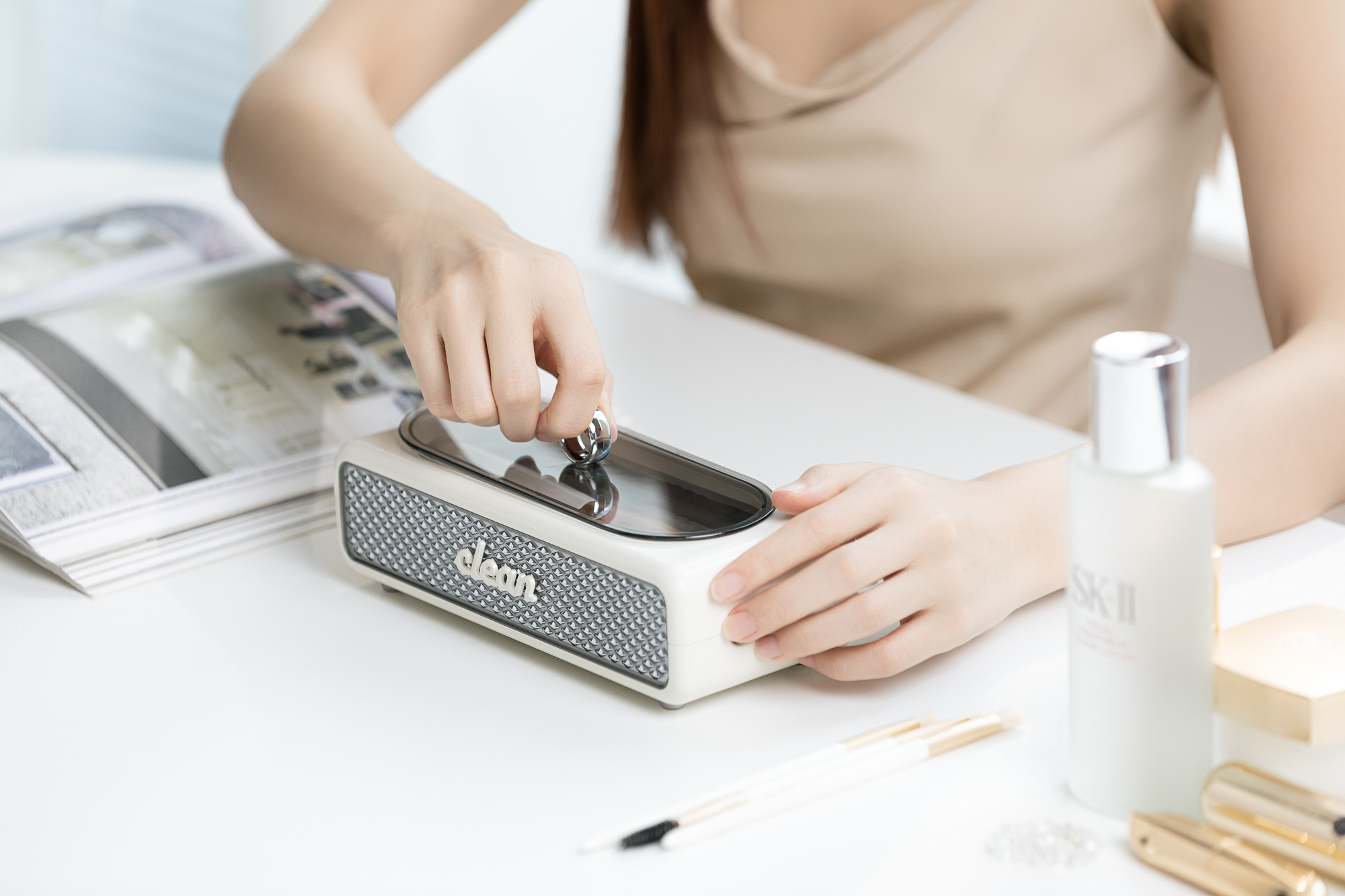 Ultrasonic cleaning machine，